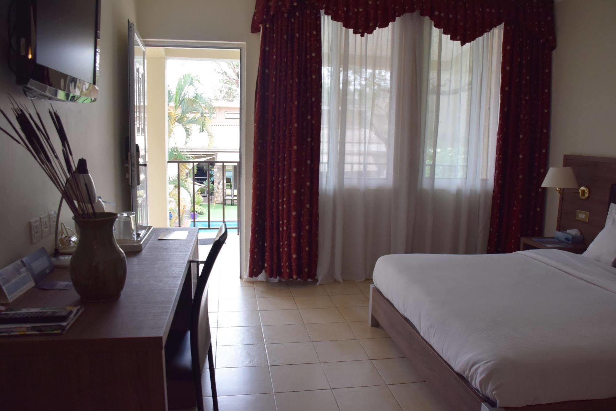 Urban By Cityblue Kampala Exterior photo